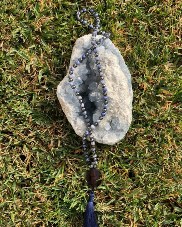 Japamala de Sodalite e Hematite